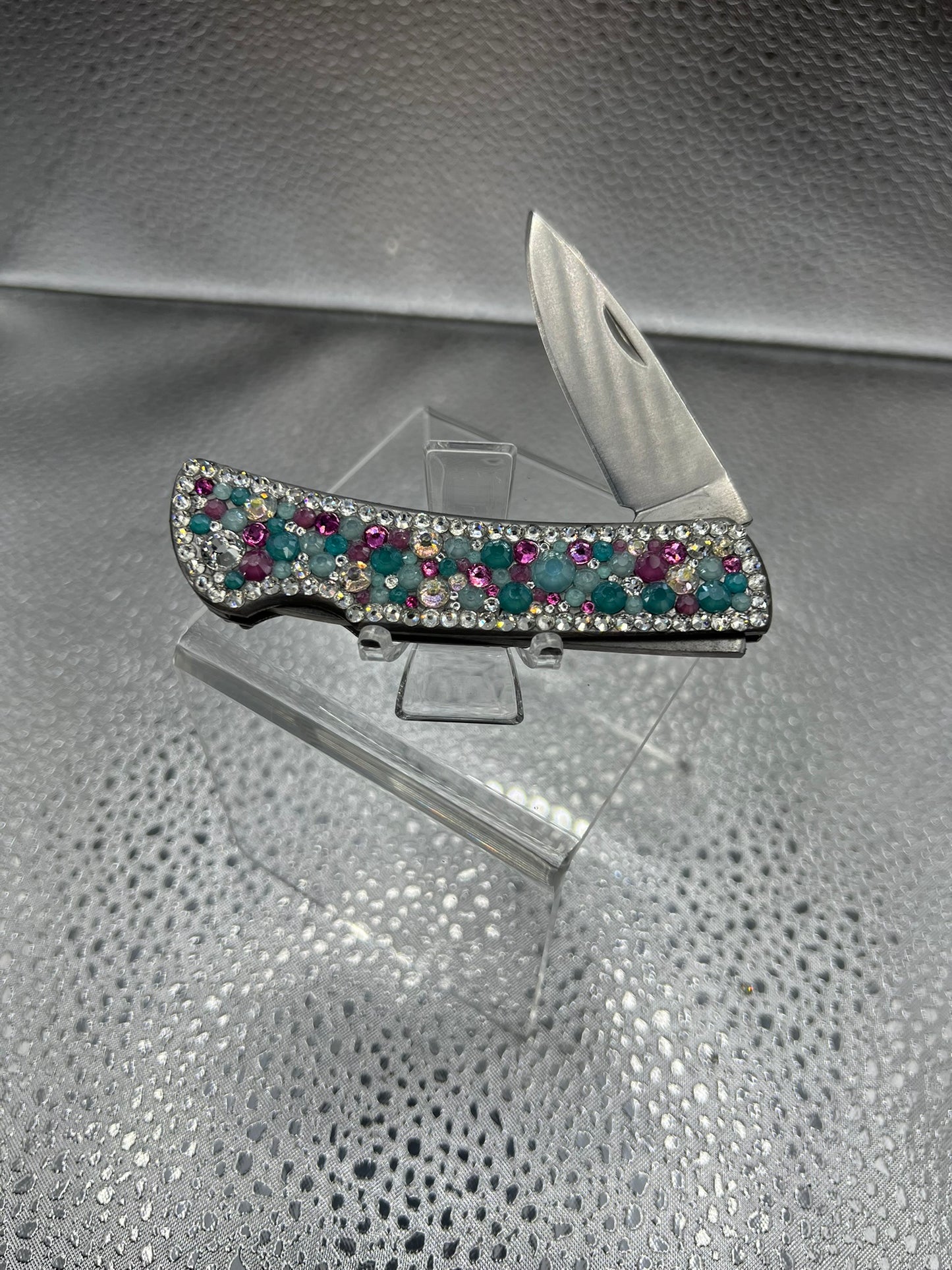 Main Character Madison Blinged Out Pocket Knife